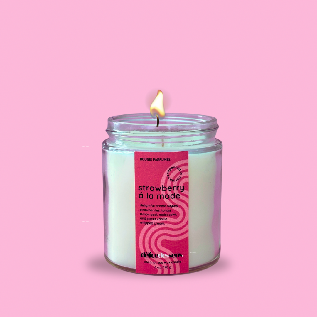 Strawberry vanilla coconut soy wax candle hand-poured natural